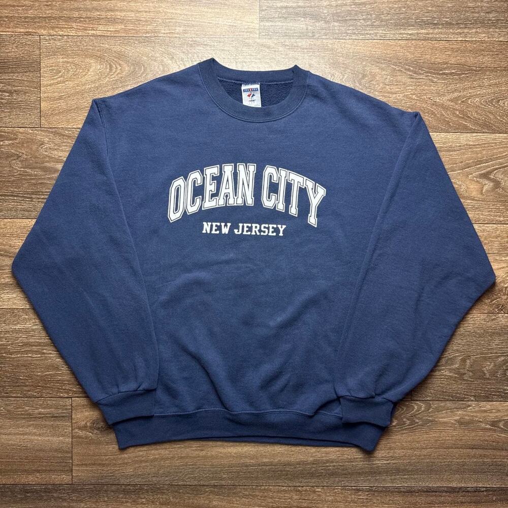 Vintage Navy Blue Ocean City New Jersey Crewneck Sweatshirt with White Text